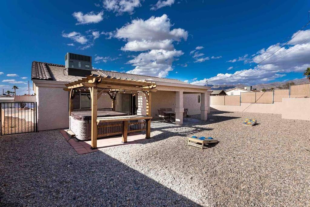 Hot Tub . Spacious . Pets . Central . Boat Parking Lake Havasu City Εξωτερικό φωτογραφία