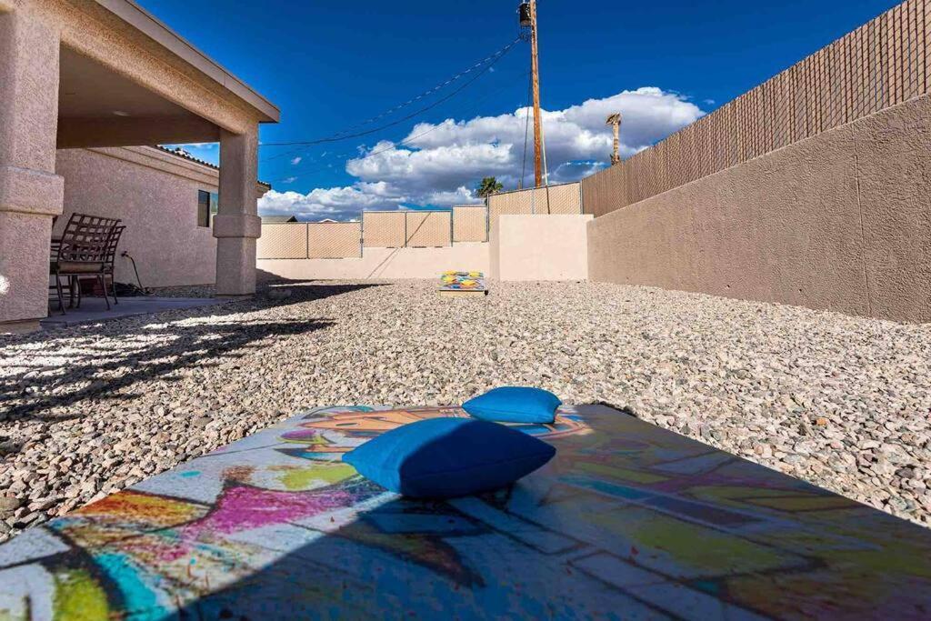 Hot Tub . Spacious . Pets . Central . Boat Parking Lake Havasu City Εξωτερικό φωτογραφία