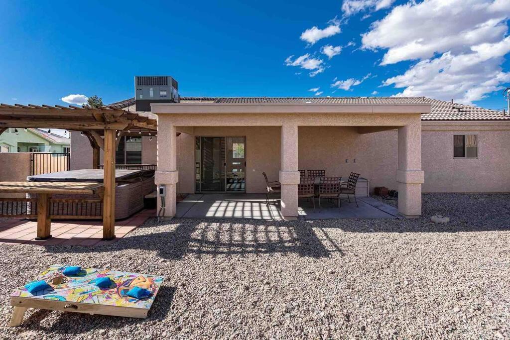 Hot Tub . Spacious . Pets . Central . Boat Parking Lake Havasu City Εξωτερικό φωτογραφία